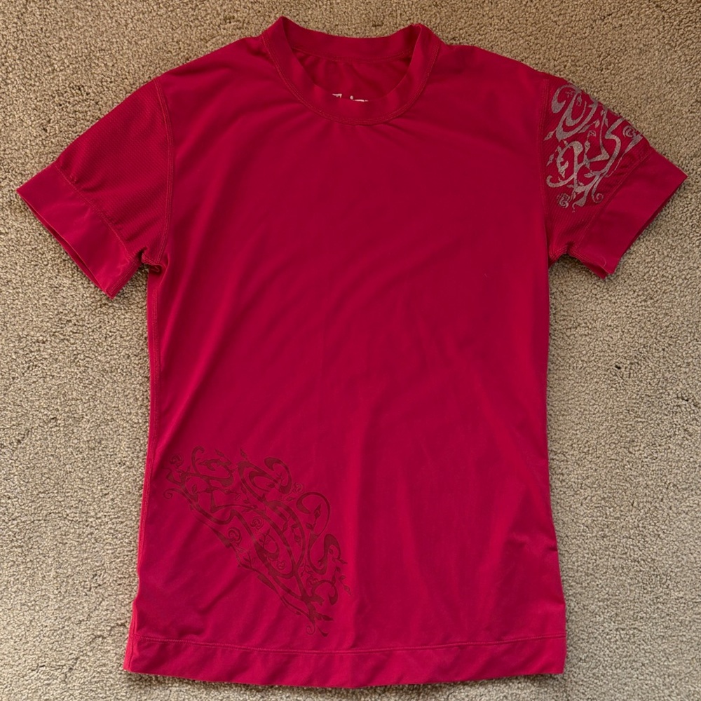 Skirt Sports Tattoo Sleeve Tee - Red - Small